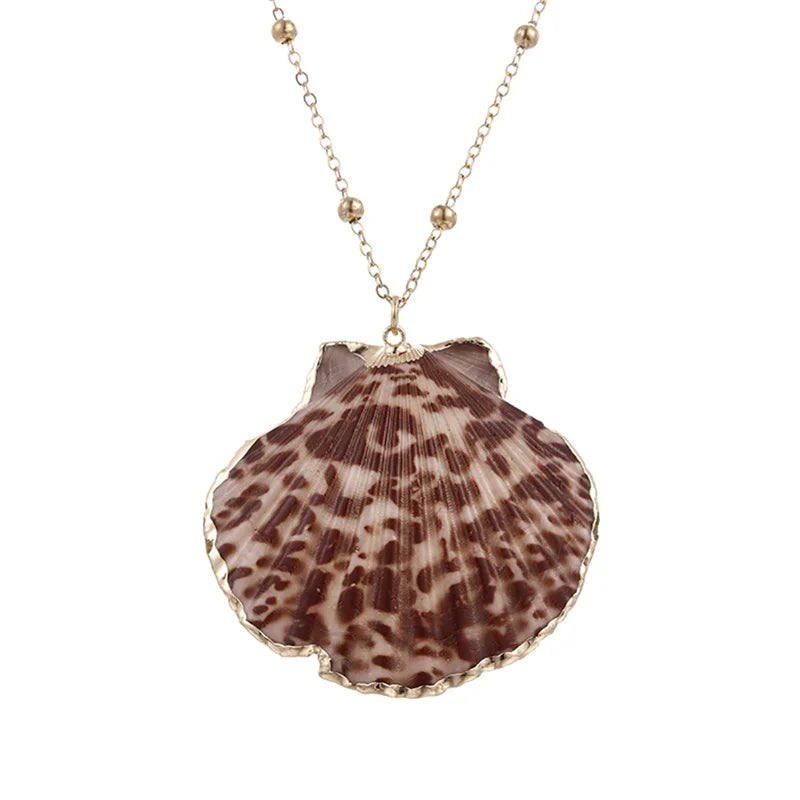 Boho Scallop Pendant Necklaces Summer Beach Natural Shells Jewelry Gold Color Chain with Shell Necklace Charm Women Girls Gifts